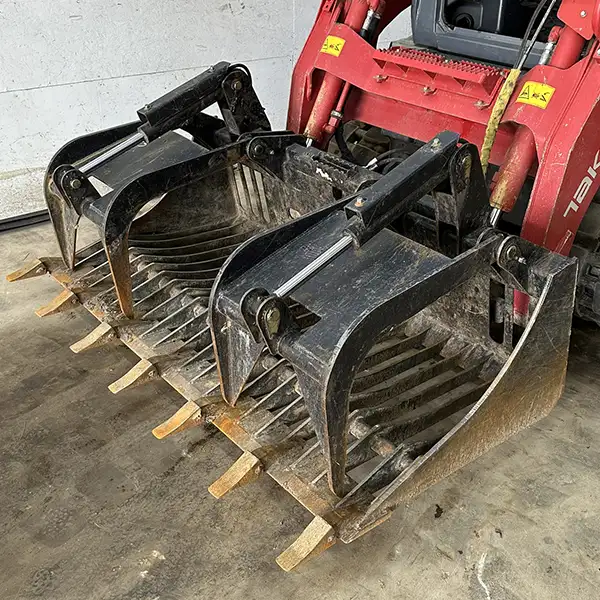 grapple-bucket-closed